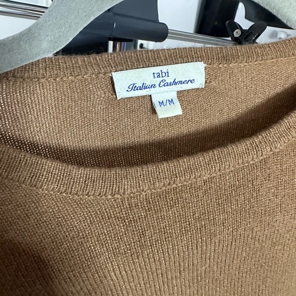 100% Cashemere Designer Sweater by Tabi Made in Italy - Picture 5 of 11